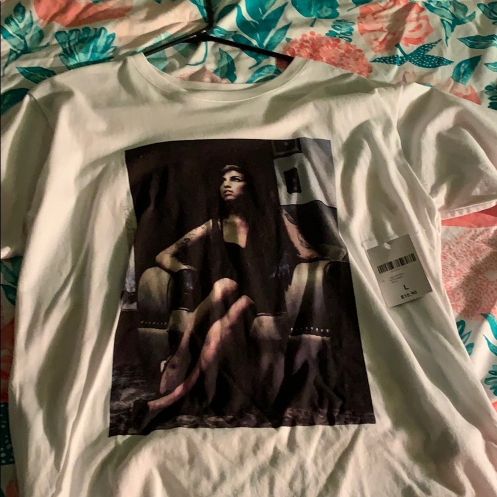 Amy Winehouse shirt